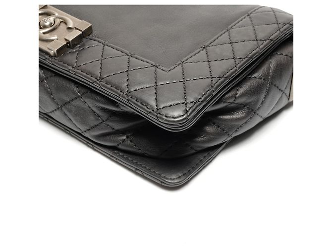 Borsa a spalla Boy di Chanel Nero - vista 7
