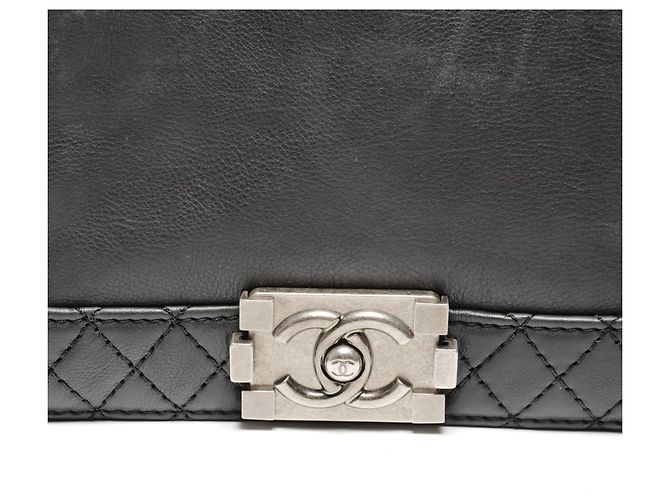 Borsa a spalla Boy di Chanel Nero - vista 9
