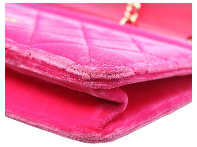 Wallet On Chain Chanel Pink CC gesteppte Samt Geldbörse mit Kette - Ansicht 11