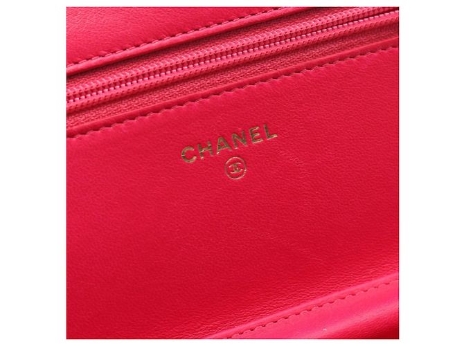 Wallet On Chain Chanel Pink CC gesteppte Samt Geldbörse mit Kette - Ansicht 4