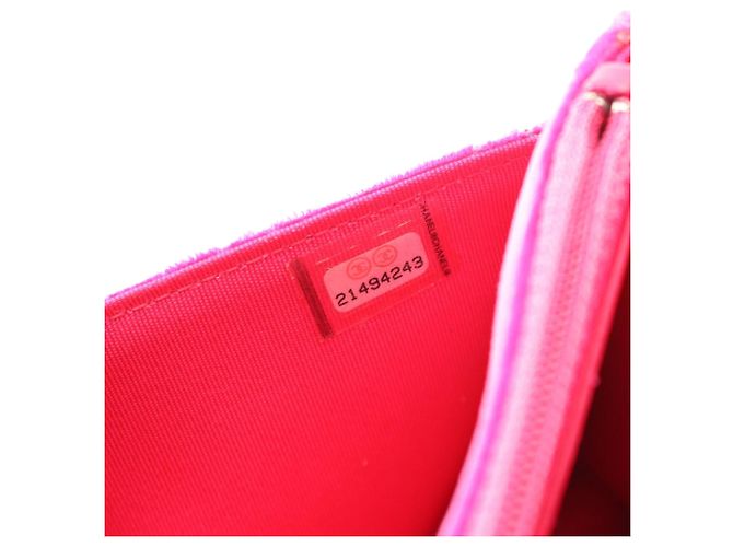 Wallet On Chain Chanel Pink CC gesteppte Samt Geldbörse mit Kette - Ansicht 5