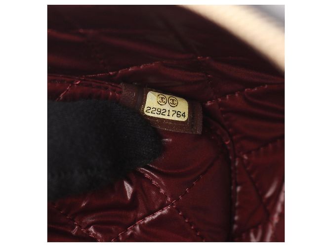 Schwarze CC Stepp-Lammleder Vanity Bag von Chanel - Ansicht 5