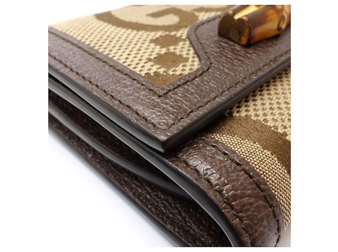 Billetera Compacta Gucci Diana en Lona Beige - vista 6