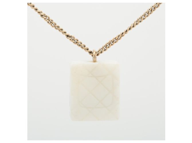 Collana Coco Mark della linea Cambon di Chanel D'oro - vista 3