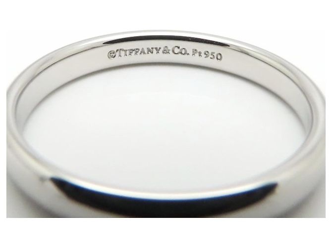 Tiffany & Co. Platinum Wedding Ring - view 8