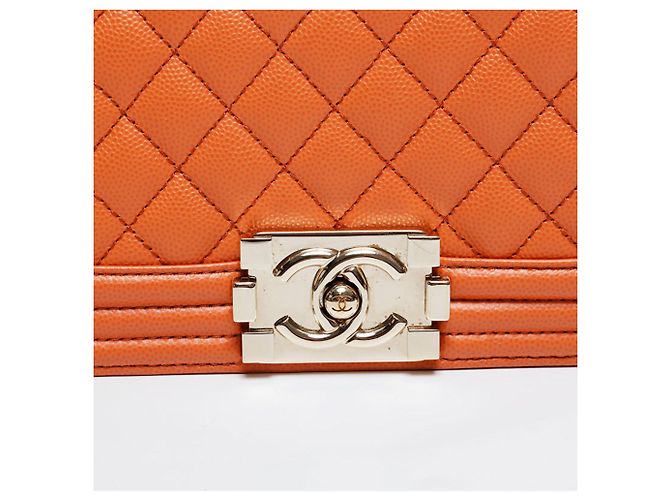 Le Boy Bolsa de Ombro Chanel Mini Caviar Boy Laranja - vista 8