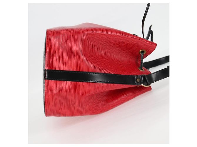 Louis Vuitton Bicolor Petit Noe Epi Leather Rosso - vista 4