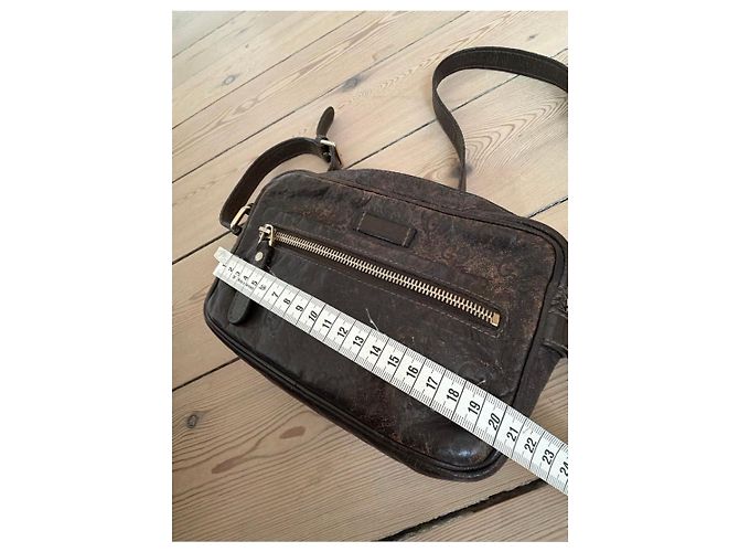 Borsa a tracolla in pelle marrone con monogramma in rilievo Gucci - vista 12