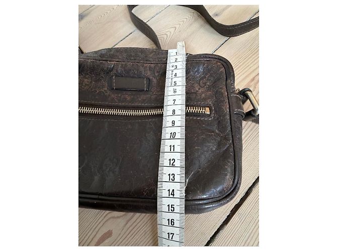 Borsa a tracolla in pelle marrone con monogramma in rilievo Gucci - vista 13