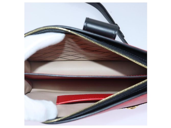 Clutch Trunk Louis Vuitton in pelle Epi Rosso - vista 5