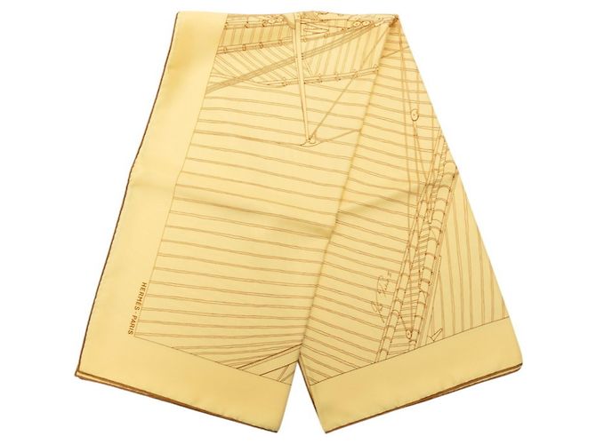 Silk In Bufanda de seda amarilla Hermès Amarillo - vista 2