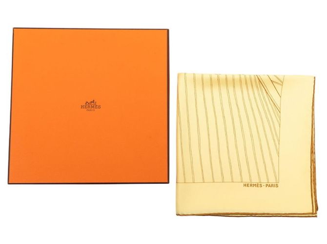 Silk In Bufanda de seda amarilla Hermès Amarillo - vista 9
