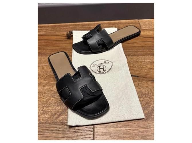 Sandali Oran Hermès in pelle nera Nero - vista 6