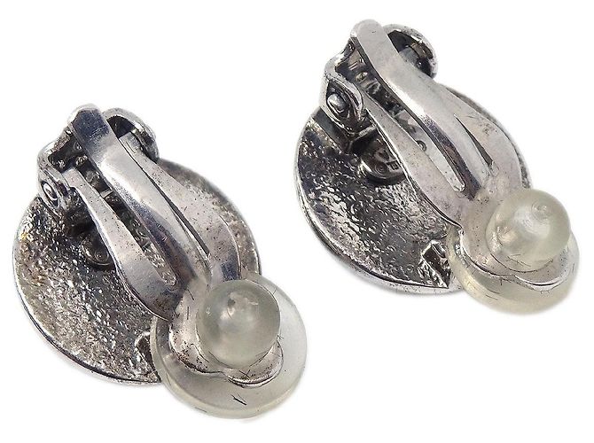 Chanel Vintage CC Round Clip-On Metal Small Argento - vista 2