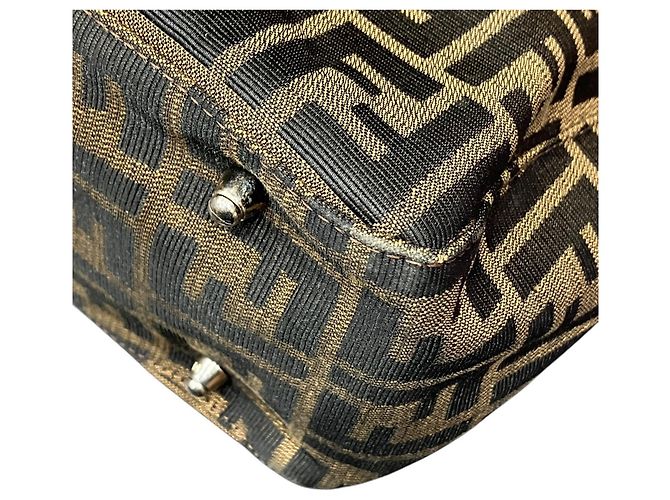 Borsa Fendi marrone in pelle e nylon - vista 8