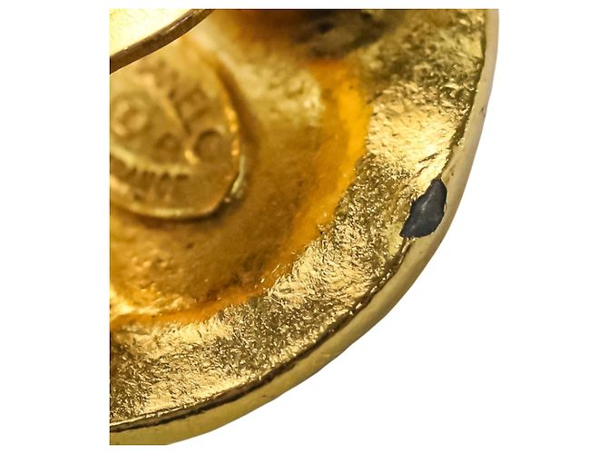 Chanel Coco Mark Circle Clip Earrings Golden - view 13