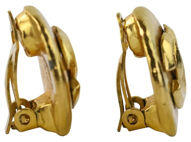 Chanel Coco Mark Circle Clip Earrings Golden - view 5
