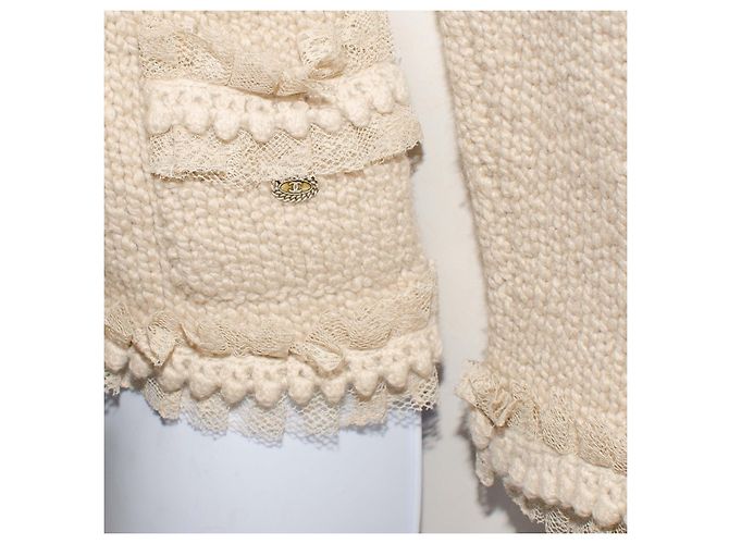 Vintage beige Chanel Strickjacke. - Ansicht 5