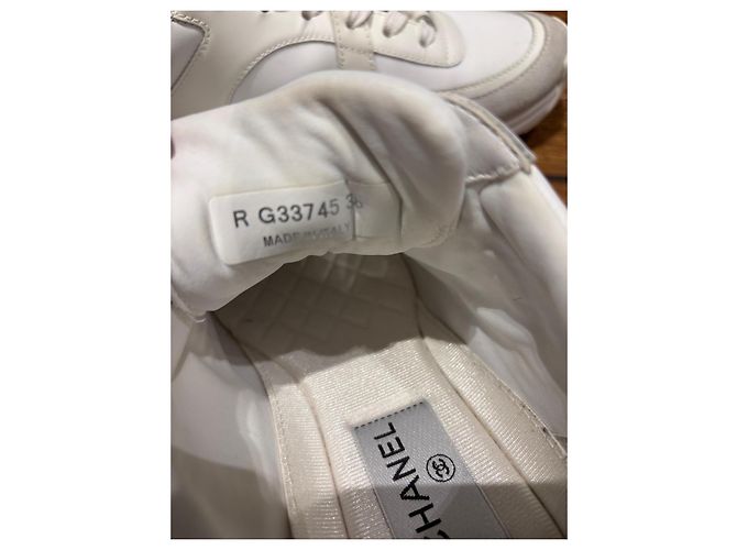 Sneakers in pelle e suede bianco Chanel - vista 3
