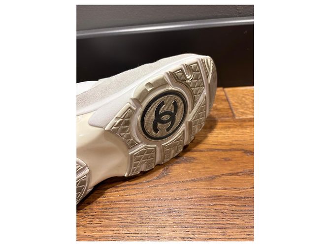Sneakers in pelle e suede bianco Chanel - vista 4