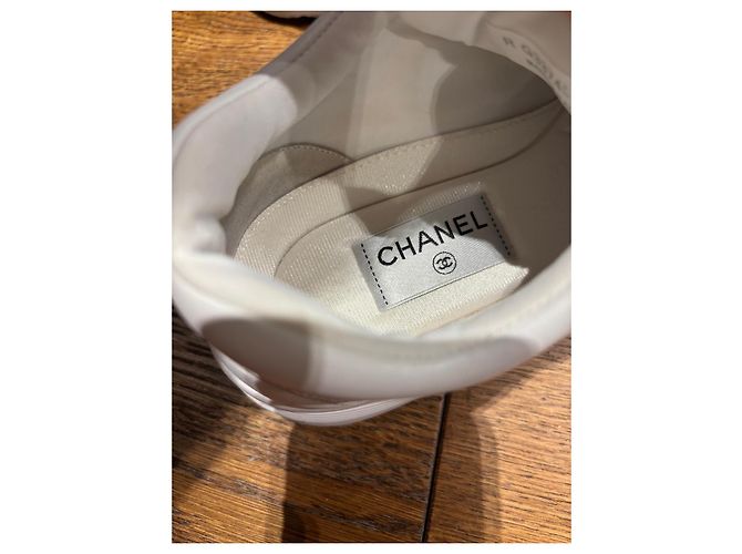 Sneakers in pelle e suede bianco Chanel - vista 5