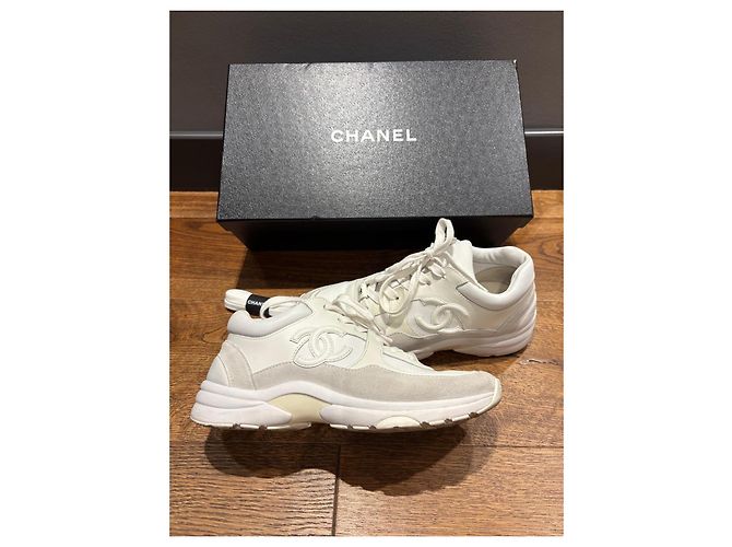 Sneakers in pelle e suede bianco Chanel - vista 6