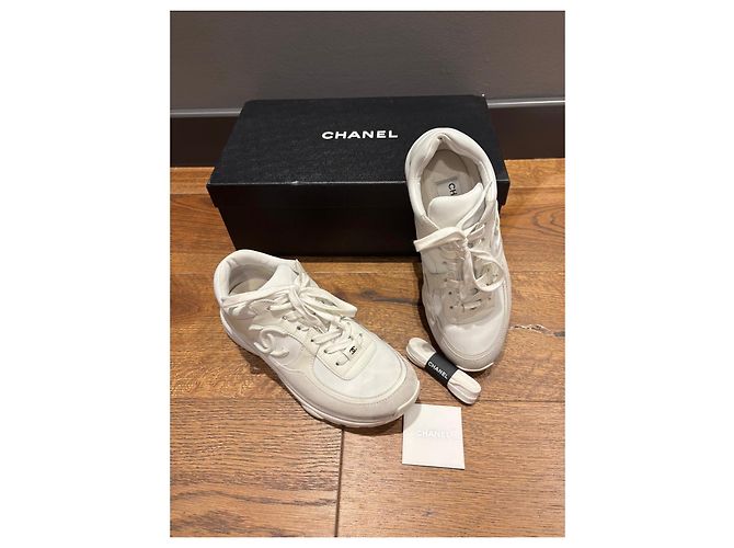 Sneakers in pelle e suede bianco Chanel - vista 8