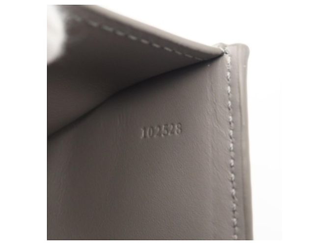 Billetera compacta slim de piel de ternera texturizada Loewe Castaño - vista 15