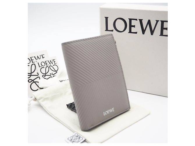 Billetera compacta slim de piel de ternera texturizada Loewe Castaño - vista 2