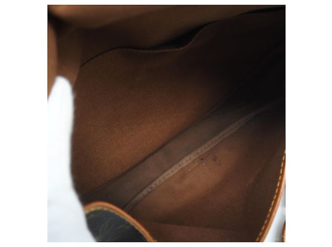 Borsa a Spalla Saumur 30 Monogramma Louis Vuitton Marrone - vista 11