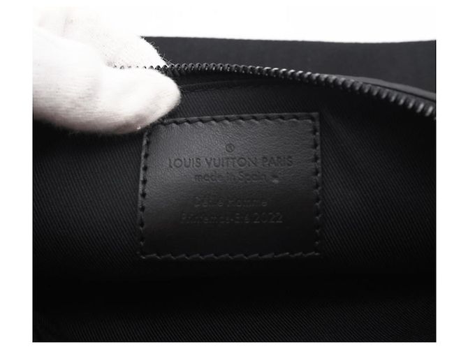 Pochette Trio Monogram Damier Glitter Taurillon NM M59682 di Louis Vuitton Nero Argento - vista 13