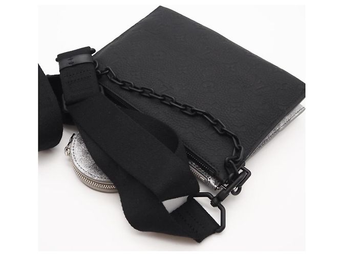 Pochette Trio Monogram Damier Glitter Taurillon NM M59682 di Louis Vuitton Nero Argento - vista 4