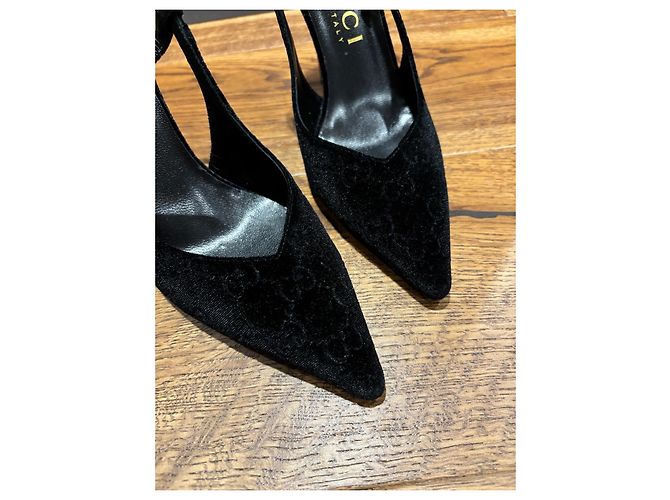 Décolleté Slingback GG in Velluto Nero Gucci - vista 7