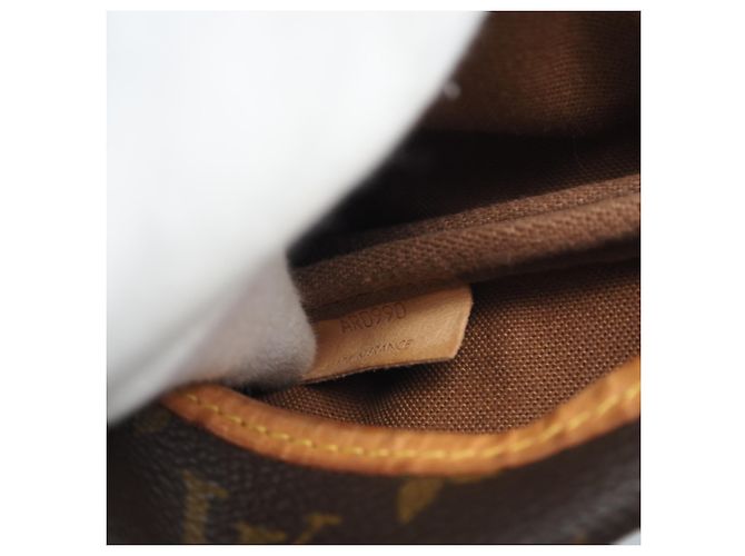 Borsa a Spalla Saumur 30 Monogram Louis Vuitton Marrone - vista 17