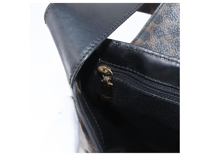 Céline Borsa a Spalla in Tela Macadam CELINE in Pelle PVC Nera e Dorata Auth 171442V Nero D'oro - vista 20