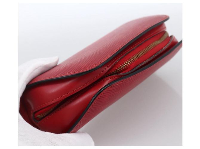 LOUIS VUITTON Pochette Dauphine PM Epi Rosso Castigliano M48447 LV Auth BA11147 - vista 5