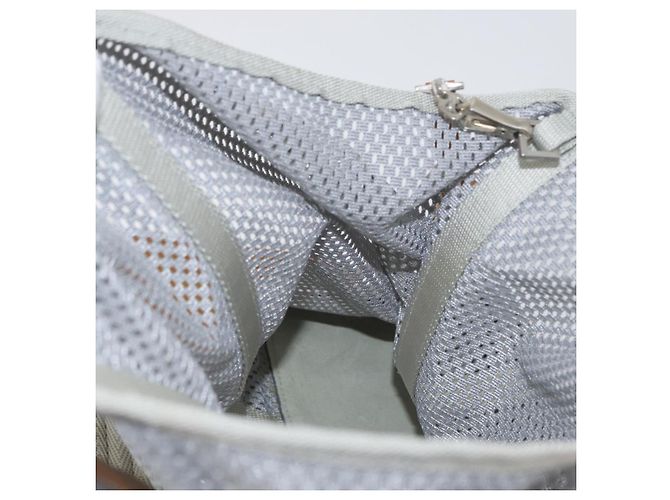 PRADA Mesh Sporttasche aus Nylon mit lackiertem Leder Grau Silber Auth 173584 Braun - Ansicht 16