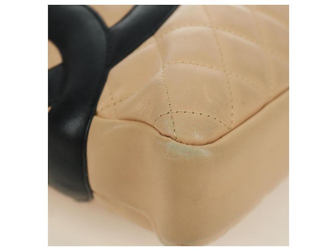CHANEL Borsa a Spalla Cambon Line Matelassé in Pelle di Agnello Beige Nero CC Auth am10849V - vista 12