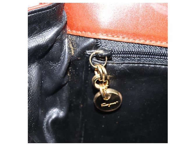 Borsa a Spalla Gancini in Pelle Marrone Oro Auth 172650 di Salvatore Ferragamo D'oro - vista 21