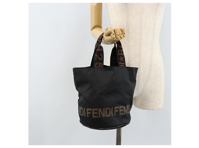 Borsa a mano FENDI in nylon nero Auth 172823 - vista 19