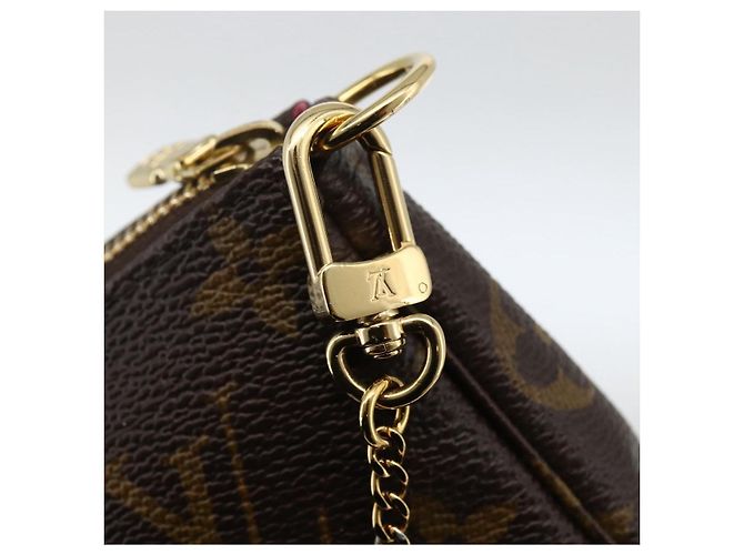 LOUIS VUITTON Monogram Vivienne Mini Pochette Accessoires M81633 Auth 167031SM Monograma - vista 19