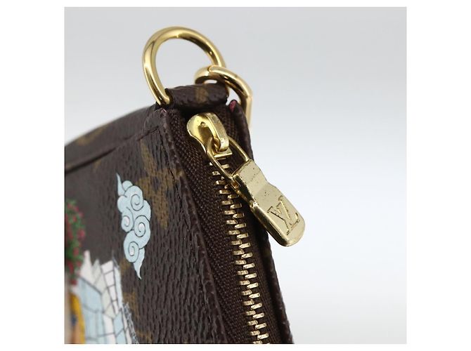 LOUIS VUITTON Monogram Vivienne Mini Pochette Accessoires M81633 Auth 167031SM Monograma - vista 9
