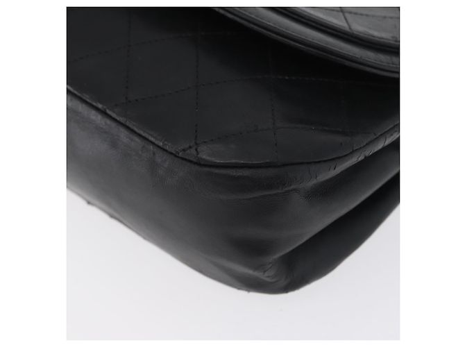 CHANEL Borsa a Spalla Matelassé in Pelle di Agnello Nera Oro CC Auth bs33642 Nero D'oro - vista 12