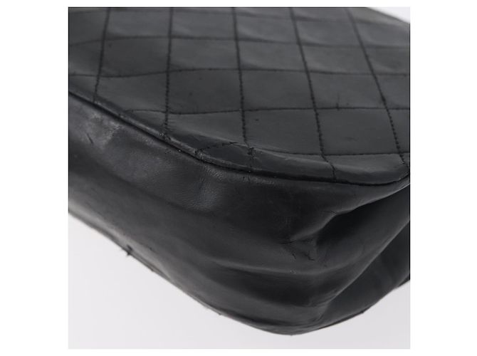 CHANEL Borsa a Spalla Matelassé in Pelle di Agnello Nera Oro CC Auth bs33642 Nero D'oro - vista 14