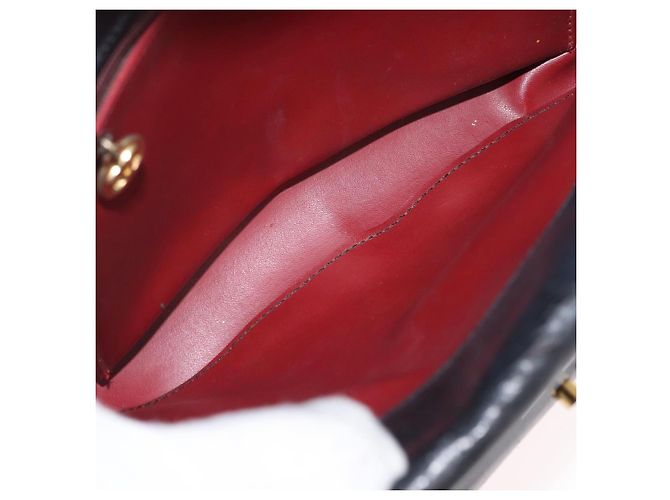 CHANEL Borsa a Spalla Matelassé in Pelle di Agnello Nera Oro CC Auth bs33642 Nero D'oro - vista 24