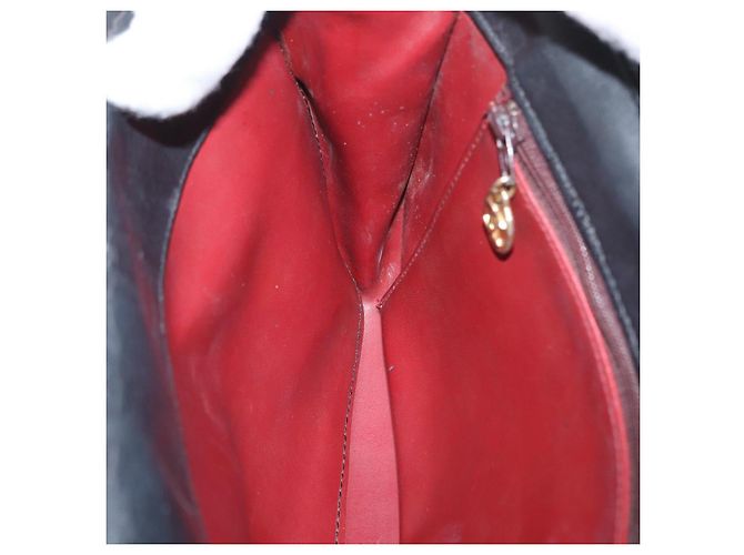 CHANEL Borsa a Spalla Matelassé in Pelle di Agnello Nera Oro CC Auth bs33642 Nero D'oro - vista 26