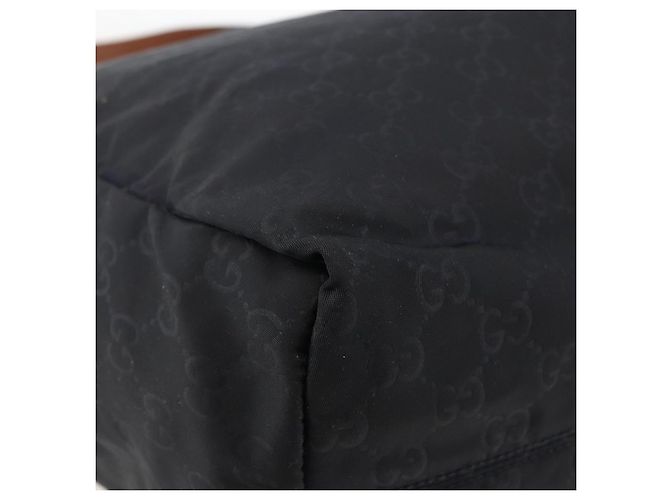 Borsa tote in tela GG Gucci in nylon nero e oro 282439 Auth BA10417 D'oro - vista 13