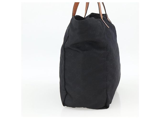 Borsa tote in tela GG Gucci in nylon nero e oro 282439 Auth BA10417 D'oro - vista 5