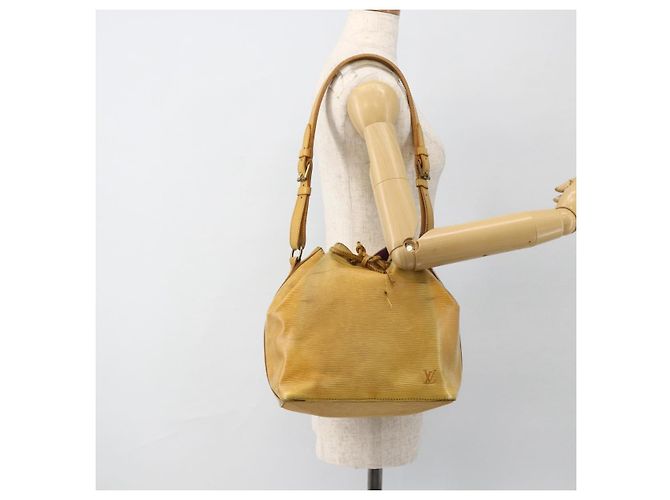 Noe LOUIS VUITTON Borsa a Spalla Petit Noé Epi Gialla M44109 LV Auth BA11042 Giallo - vista 19