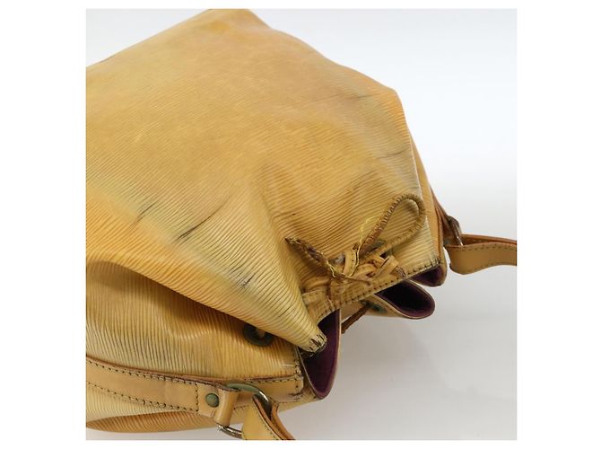 Noe LOUIS VUITTON Borsa a Spalla Petit Noé Epi Gialla M44109 LV Auth BA11042 Giallo - vista 6